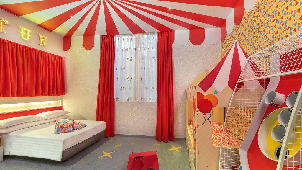 Animal Circus Themed Room