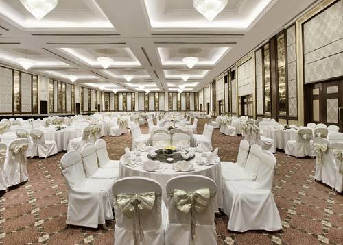 Sizeable ballroom to accommodate your memorable wedding