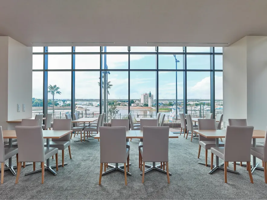 Seaside Dining Experience