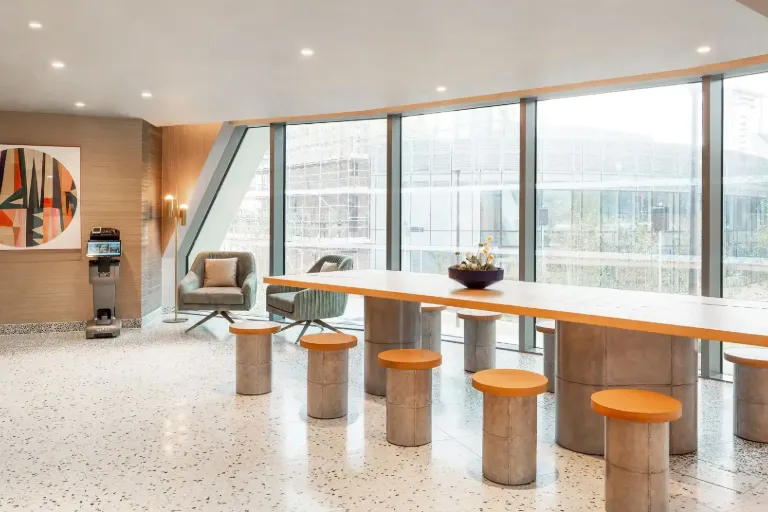 Dorsett Hotel Canary Wharf Lobby