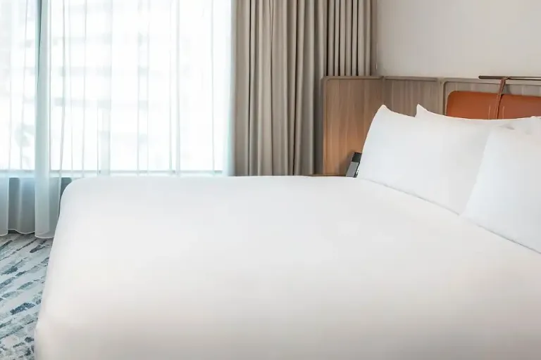 Room & Suites at Dorsett Canary Wharf London