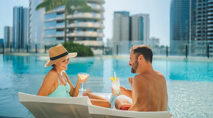 Isoletto Pool Club Swim Snack Repeat