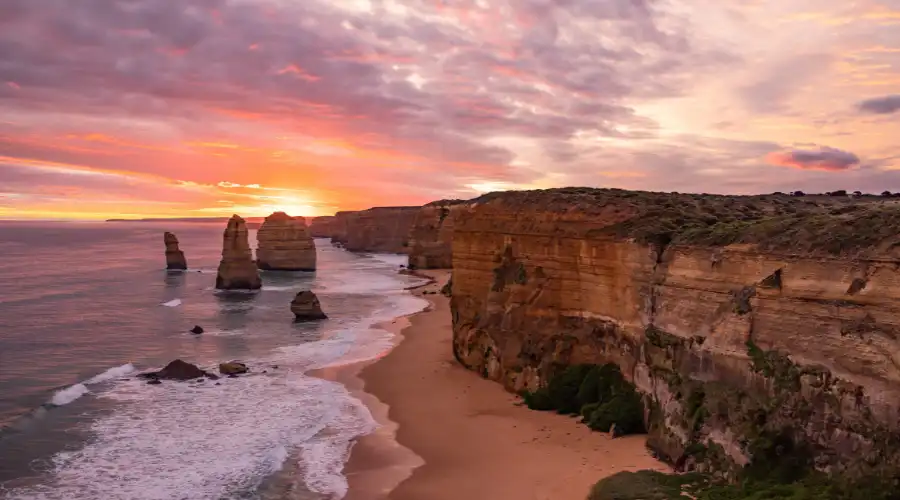 Twelve Apostles at sunrise, Great Ocean Road