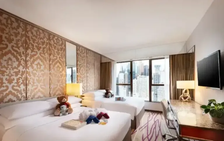 Deluxe Family Quad Room