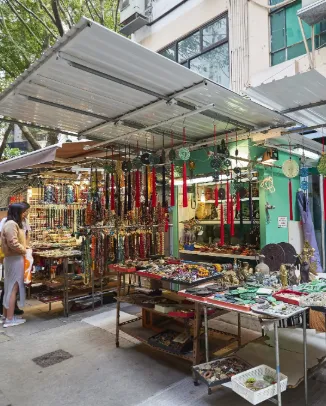 Antique Shopping on Hollywood Road and Upper Lascar Row