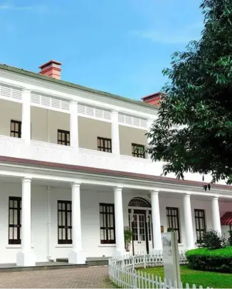 Flagstaff Museum of Tea Wares in Hong Kong Park