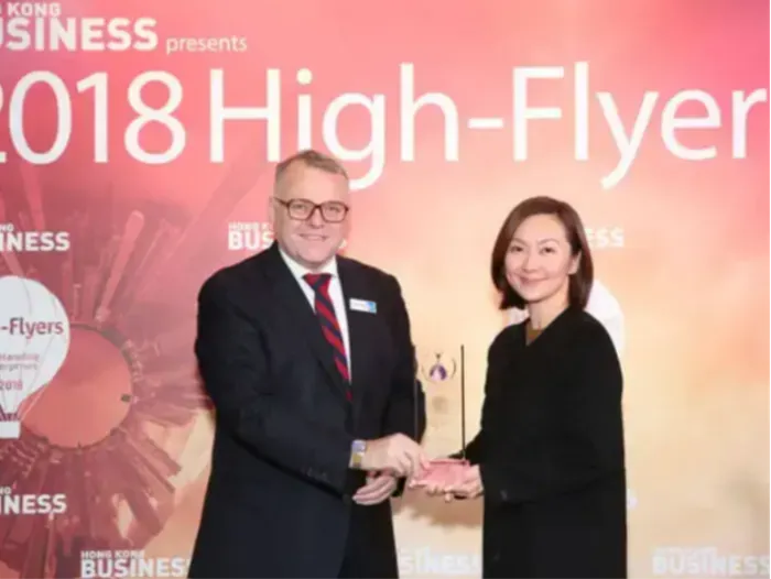 香港湾仔帝盛酒店荣获Hong Kong Business杂志颁发「2018年企业高飞成就大奖」成为香港最佳家庭酒店