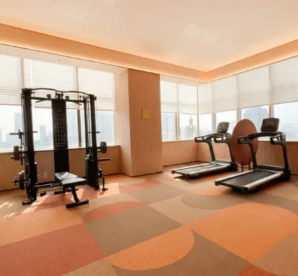 24小时健身中心