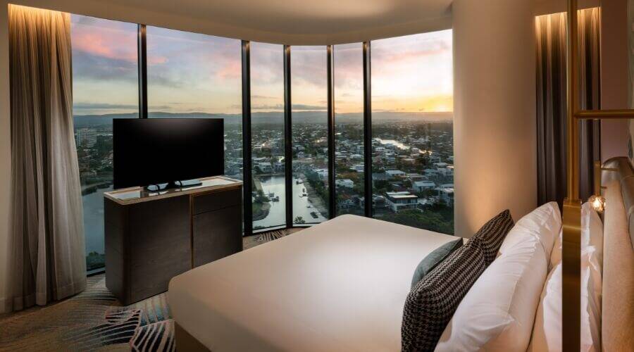 Hotel room with king bed in Gold Coast