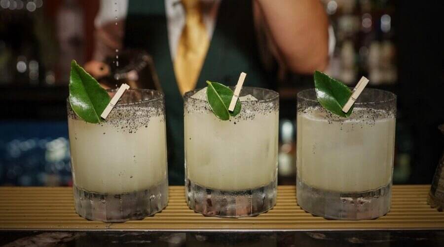 Cocktails at the Roosevelt Lounge bar