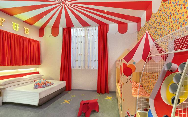 Animal Circus Themed Room