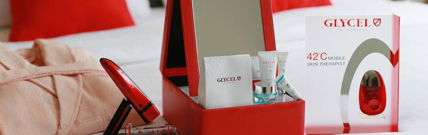 香港湾仔帝盛酒店携手瑞士高端护肤品牌GLYCEL 推出GLYCEL尊贵美研主题套房