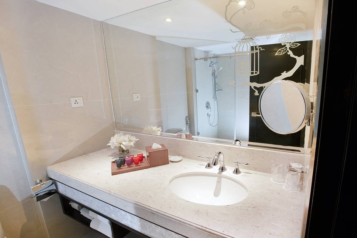 浴室 設計精緻明亮的浴室讓你可享受休閒的沐浴時光