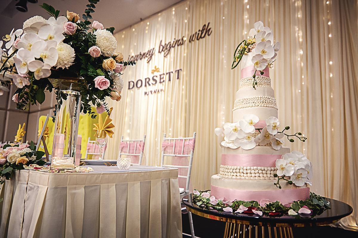 Taste our scrumptious and carefully-designed wedding cake at Dorsett Putrajaya