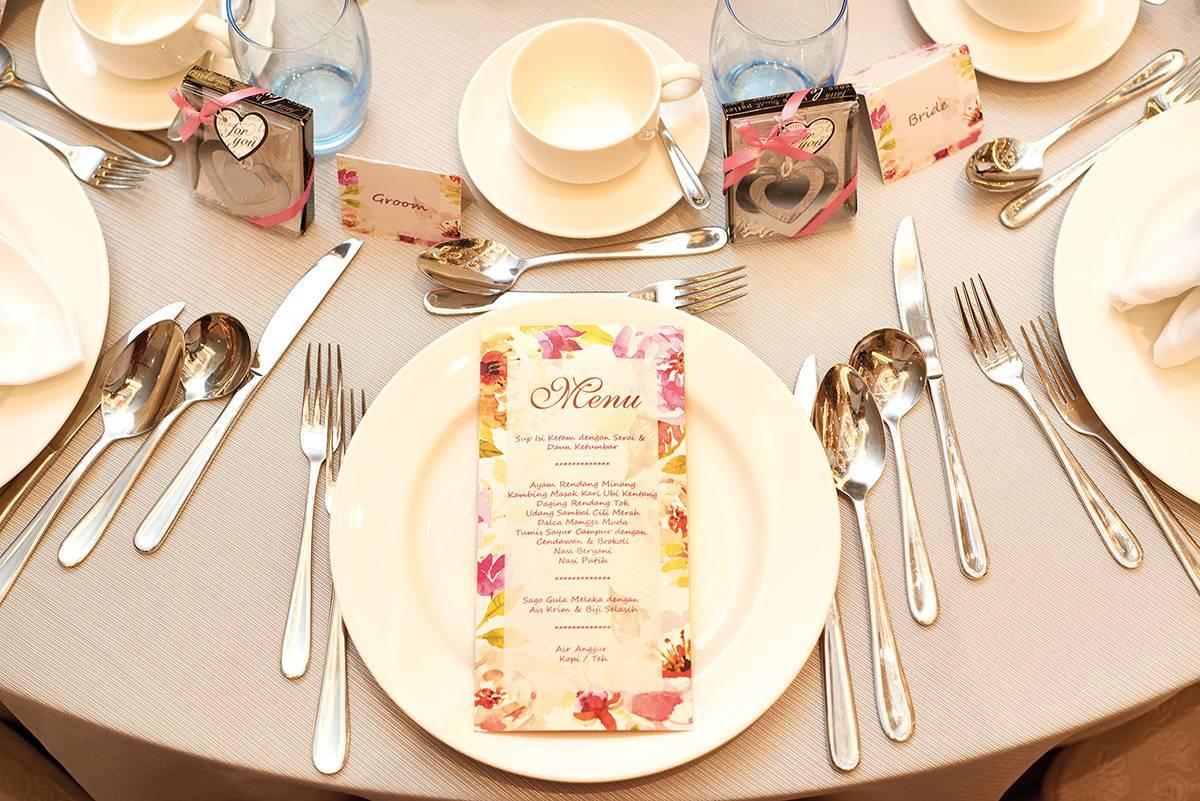 布城帝盛酒店的精緻婚禮 (餐桌擺設) 在布城帝盛酒店舉辦盛大婚禮，我們將會為你準備精緻的餐桌擺設