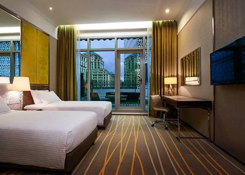 Deluxe Garden Twin (City View) - Experience our Deluxe Room with a stunning city view (king)