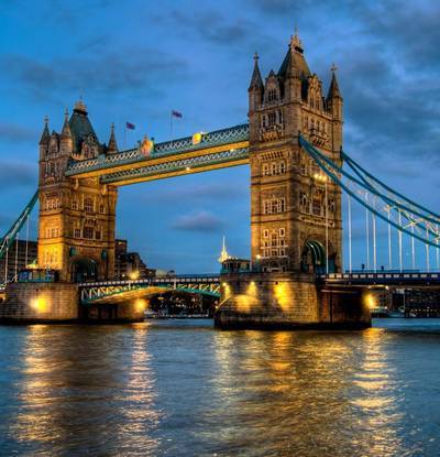 伦敦塔桥与伦敦塔